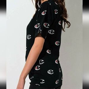 Champion Heritage New Scribble Logo Tee Omens Medium Black 100% Cotton